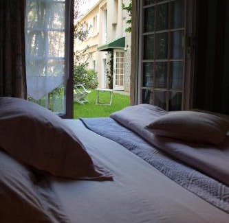 Croulebarbe Hotel | Le Vert Galant - Auberge Etchegorry