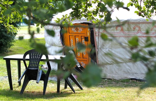 Plessix-Balisson RV Rental | Le Village de Yourtes