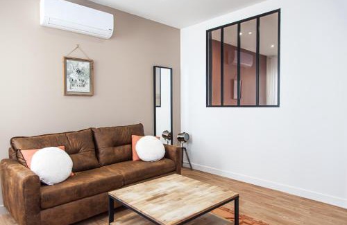 Chateauroux Apartment | Le Vintage- Gare/centre, tout équipé, refait à neuf, climatisation