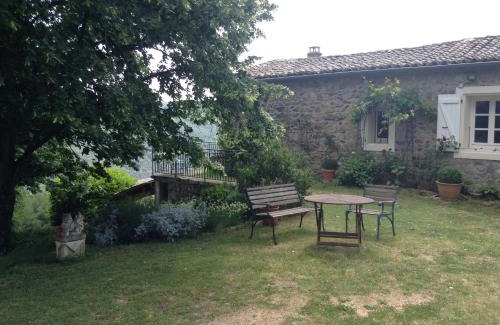 Saint-Jean-de-Muzols House | le Vitrier