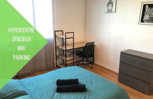 Tarbes Apartment | Le Voltaire -2 chambres- 70m2- HYPERCENTRE-Parking-WIFI FIBRE- Nouvelle literie