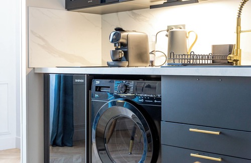 Faubourg Sud Apartment | Le Wilson Parc : Charmant Appartement Avec Parking