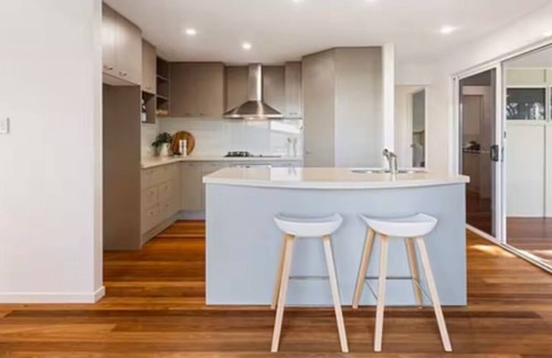 Mudjimba House | Leafy, Family friendly, Beach House!