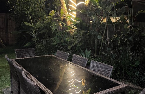 Mudjimba House | Leafy, Family friendly, Beach House!