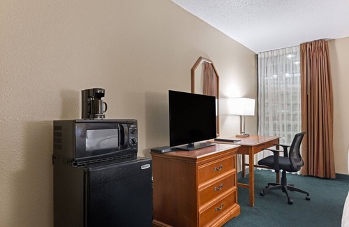Bossier City Hotel | LeBossier Hotel