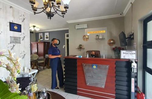 Emalahleni Bed & Breakfast | Ledumo Guest lodge