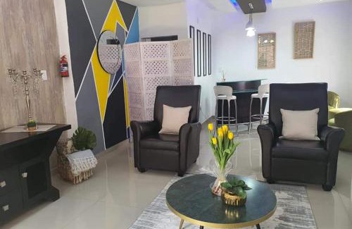 Emalahleni Bed & Breakfast | Ledumo Guest lodge