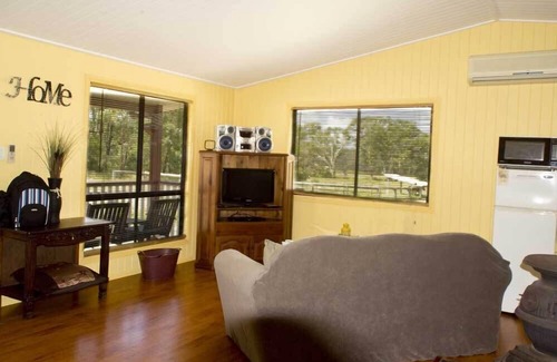 Kingaroy Apartment | Lee Farm Stay Cottages