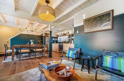 Tolovana Park House | Left Coast Hideaway - New Listing! - Beachcomber Vacation Homes