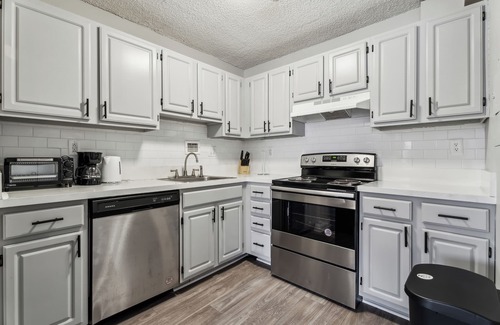 Richmond Apartment | Legacy at Imperial Village 317 I 2 Bed 2 Bath