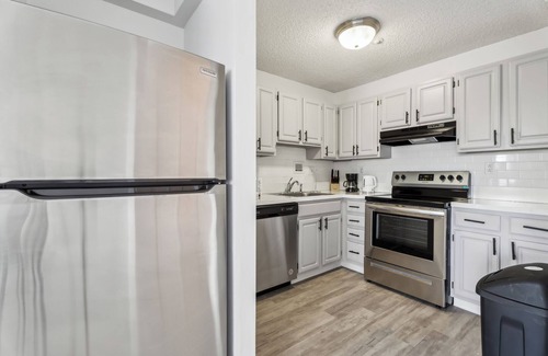 Richmond Apartment | Legacy at Imperial Village 817 I 2Bed 2 Bath