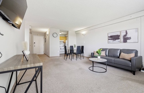 Richmond Apartment | Legacy at Imperial Village 1108 I 1 Bed 1 Bath