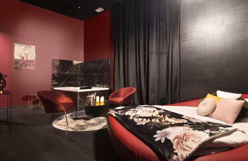 Macon Apartment | Legend Majestic Superbe Love Room - Jacuzzi - Champagne - Romantisme - parking privé GRATUIT