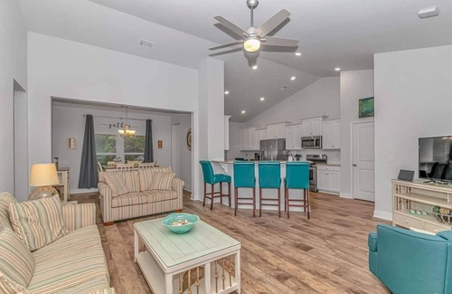Red Hill House | Legend's Resort Family-Friendly 4BR Sleeps 8