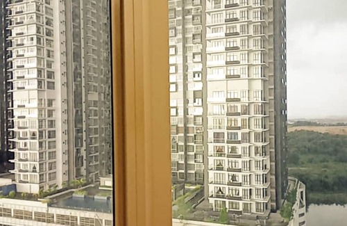 Medini Apartment | Legoland-5min walk @ Afiniti Residency Stay with Kids family friendly 1-8Pax