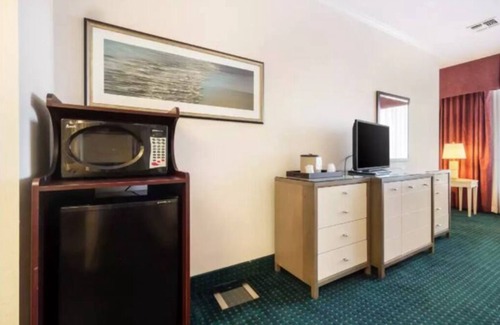 Winter Haven House | LEGOLAND Wonderful 2 Queen Beds-bring pet.FUN-SUN