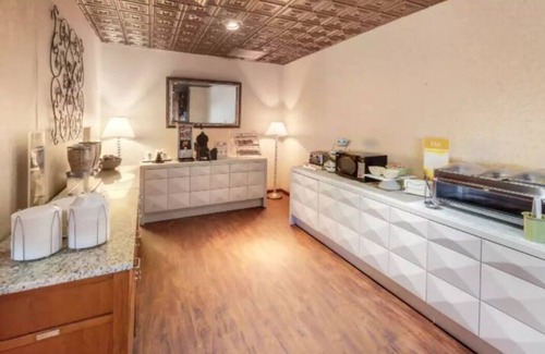 Winter Haven House | LEGOLAND Wonderful 2 Queen Beds-bring pet.FUN-SUN