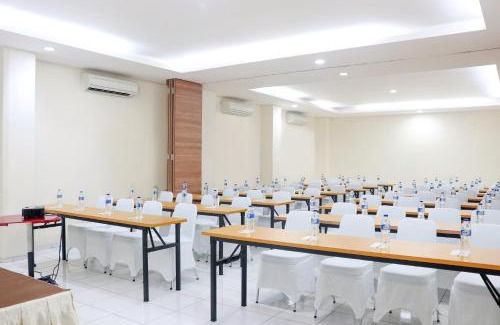 Ambon Hotel | LeGreen Suite Ratulangi