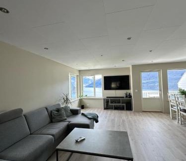Stryn Apartment | Leilighet med fantastisk utsikt
