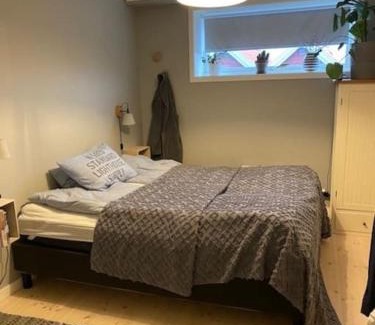 Kristiansand Apartment | Leilighet, to rom med eget bad ved sjøen