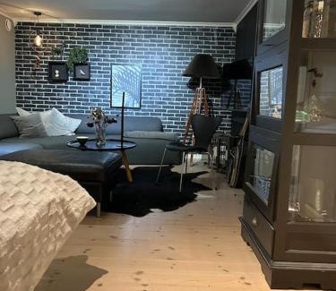 Kristiansand Apartment | Leilighet, to rom med eget bad ved sjøen