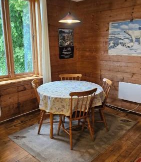 Ullensvang Apartment | Leilighet v Hardangerfjorden