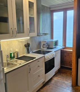 Ullensvang Apartment | Leilighet v Hardangerfjorden