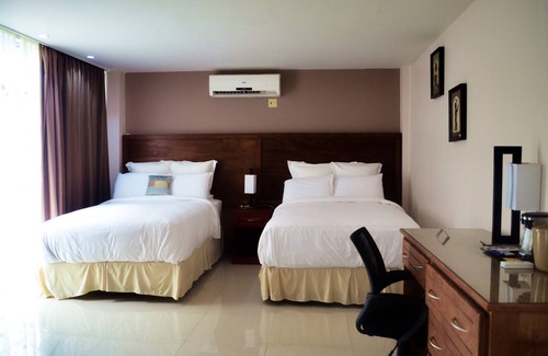 New Amsterdam Hotel | Leisure Inn