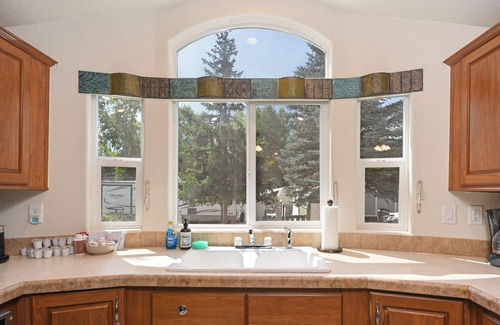Cascade Cabin | Leisure Time Getaway: Walk to the River, Pets OK