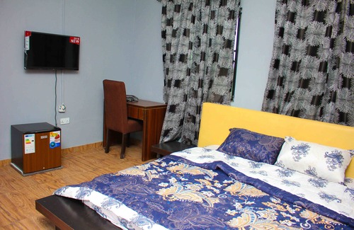 Lekki Phase 1 Bed & Breakfast | Lekki Deluxe Room With Oceanfront View (1)