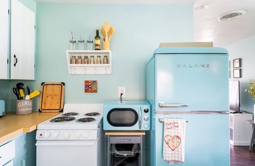 South Venice House | Lemon Bay Hideaway - Beach Bungalow with Tropical Gardens