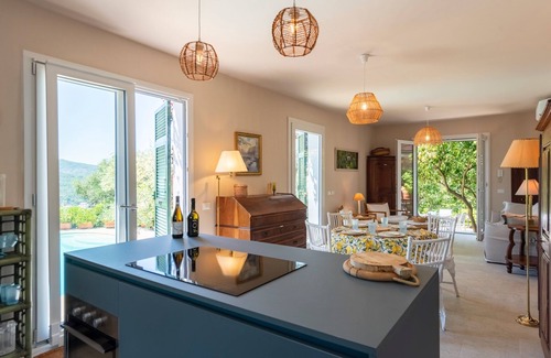 Rapallo Villa | Lemon & Olive Escape by "At Home"