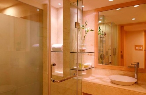 Banjara Hills Hotel | Lemon Tree Hotel Banjara Hills