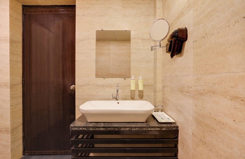 Harnai Hotel | Lemon Tree Hotel Dapoli