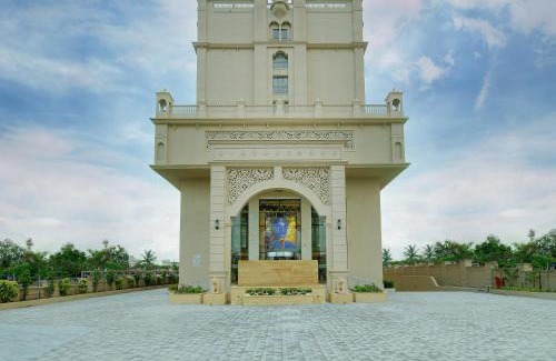 Dwarka Hotel | Lemon Tree Premier, Dwarka