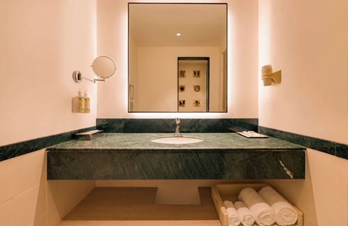 HITEC City Hotel | Lemon Tree Premier, HITEC City, Hyderabad