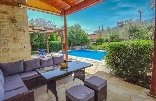 Fres Villa | Lemon Tree Villa with Private Pool and Starlink Internet