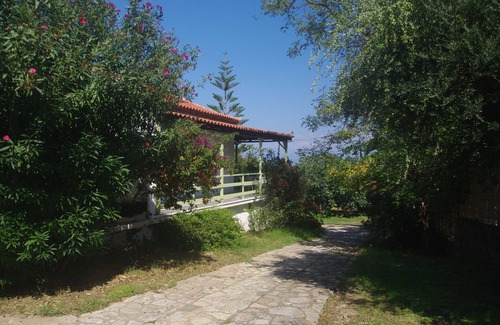 Pylos-Nestoras Apartment | Lemonia apartment Holiday paradise next to the beach