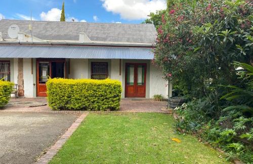 Robertson Bed & Breakfast | Leo Guest House