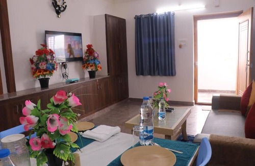 Tirupati Apartment | Leo Home Stay #2n