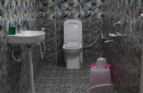 Tirupati Apartment | Leo Home Stay #2n