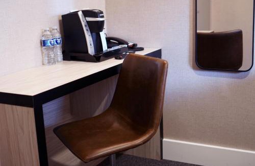 Chinatown Hotel | Leon Hotel LES