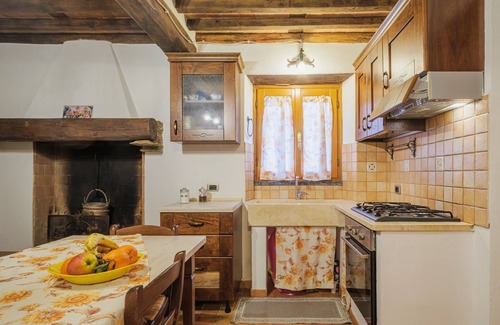 Montignoso House | Leonardo by Interhome
