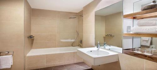 Cardiff City Centre Hotel | Leonardo Hotel Cardiff