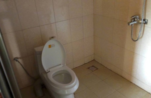 Pakwach Hotel | Leosim Hotel