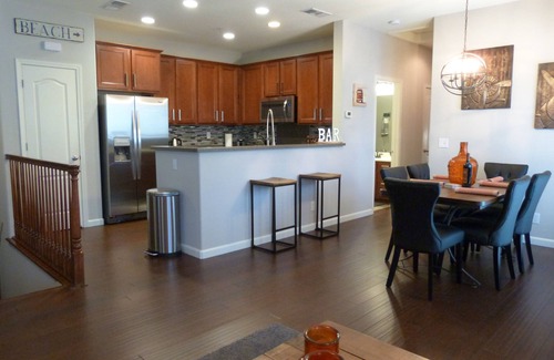 North Natomas House | LePark ORANGE Luxury with Pool & Spa Next to Downtown Airport Arena Hospitals