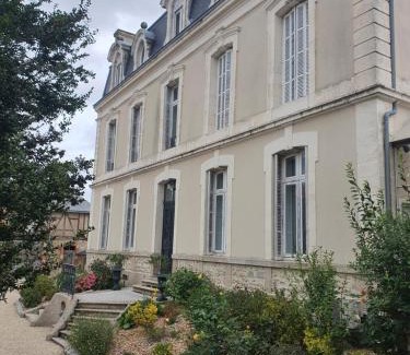 Parthenay Bed & Breakfast | LES 5 ESCALES