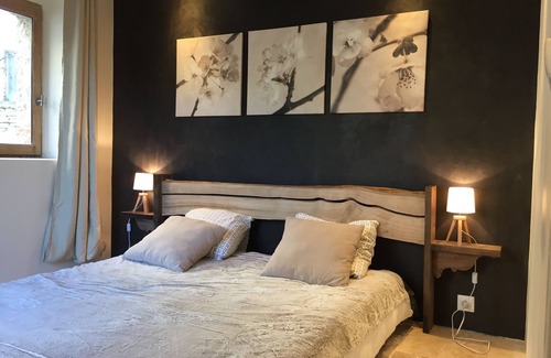 Grospierres House | Les Agaves