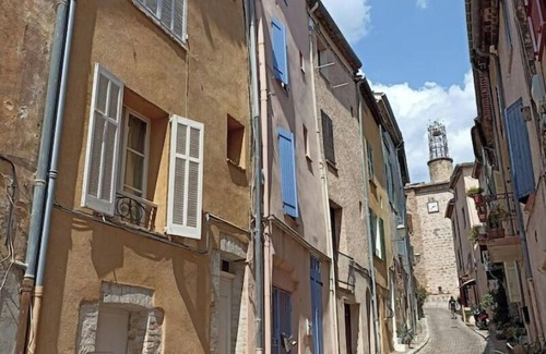 Les Arcs-sur-Argens Apartment | Les Arcs:35m2 en Plein Cœur du Village Médiéval