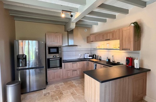 Lisle-sur-Tarn Ski Chalet | Les Blancs - Vineyard escape - Pool